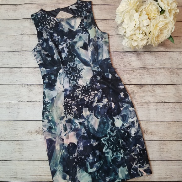 H&M Dresses & Skirts - H&M Diamond & Crystal Print Keyhole Back Dress